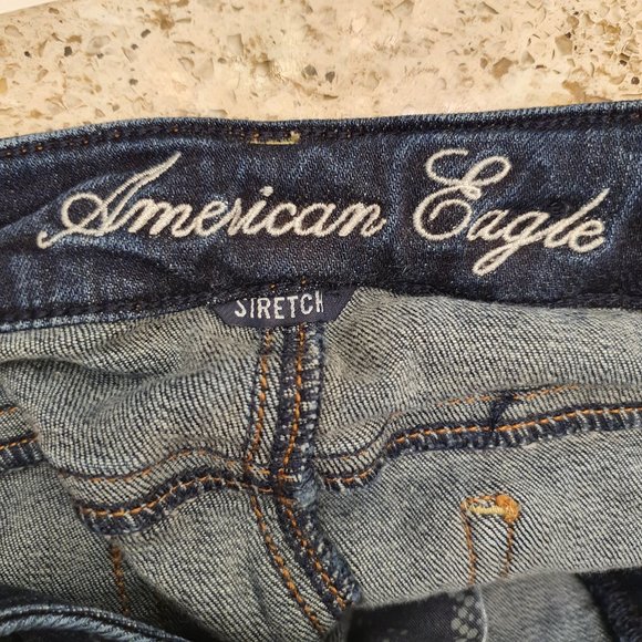 American Eagle Jegging with Distressed Details - Picture 4 of 5